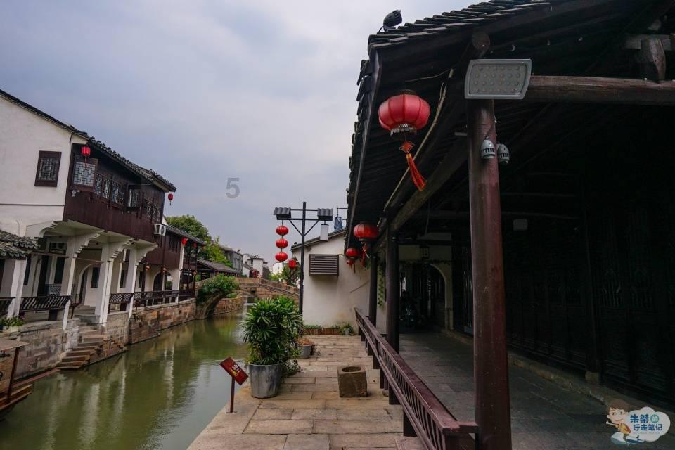 海岛冲浪
